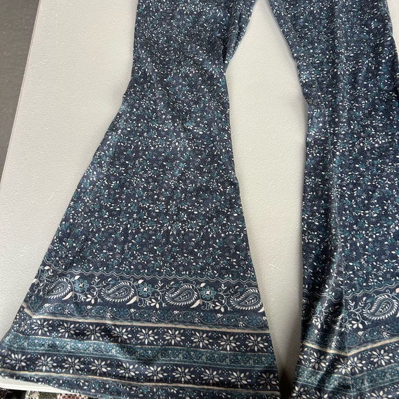 Natural Life Blue Floral Pants - Picture 2 of 9